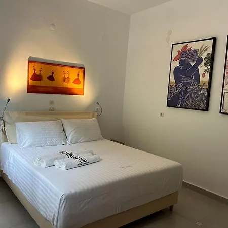 Christina Asproneri With Panoramic Sea View * カメナブルナ
